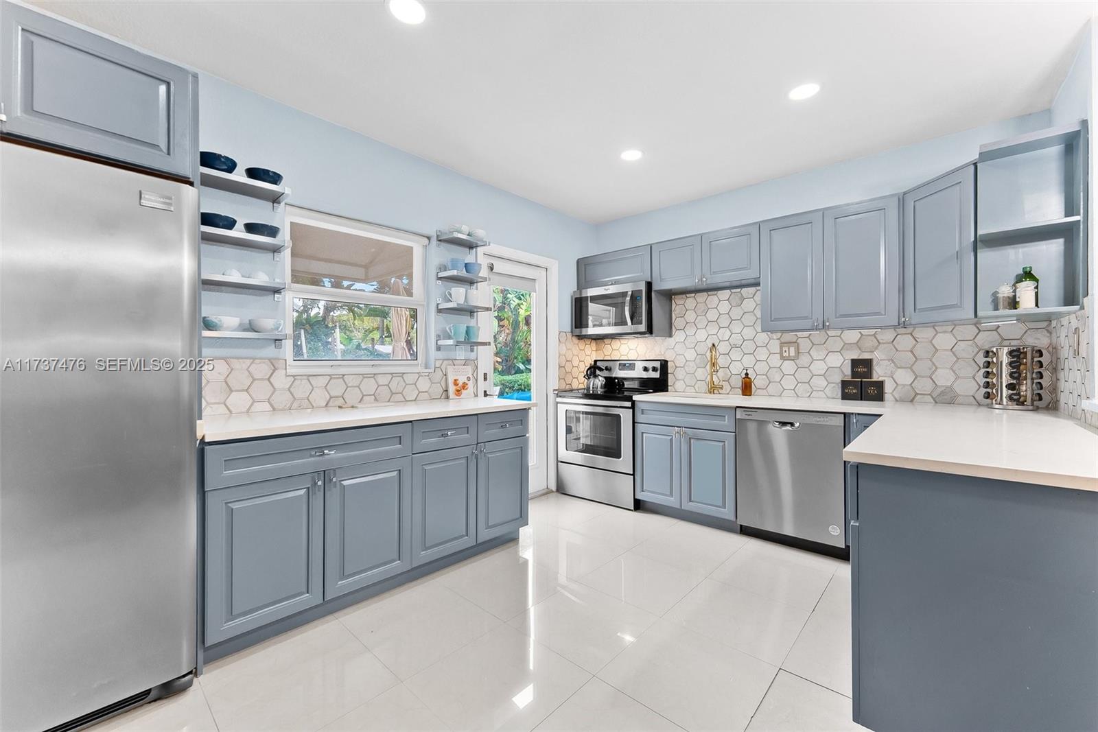 1528 NE 17th Terrace