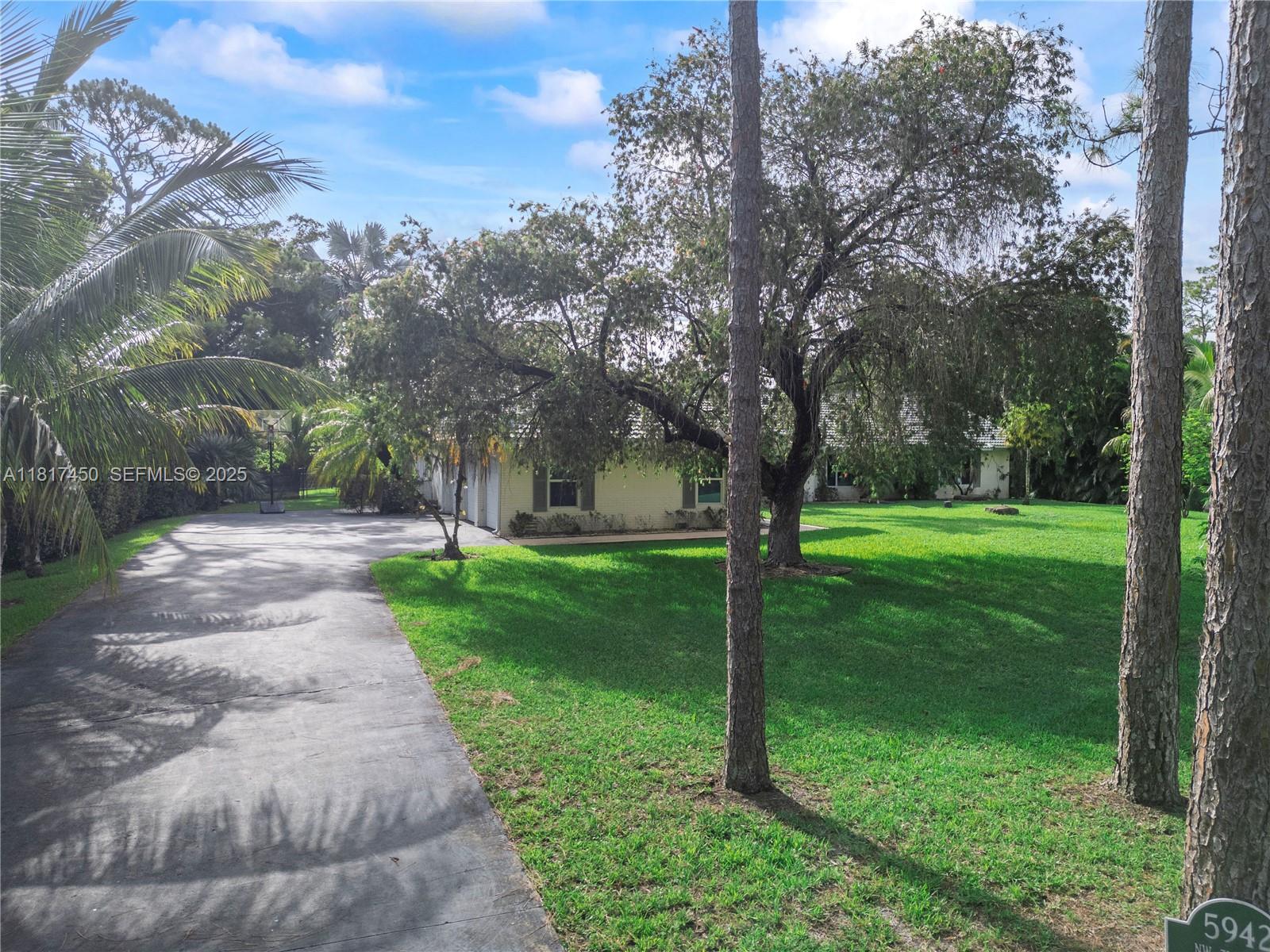 5942 NW 71st Terrace