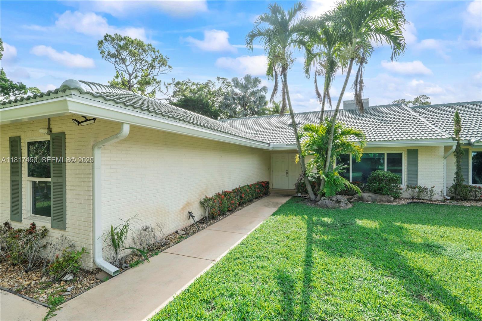 5942 NW 71st Terrace