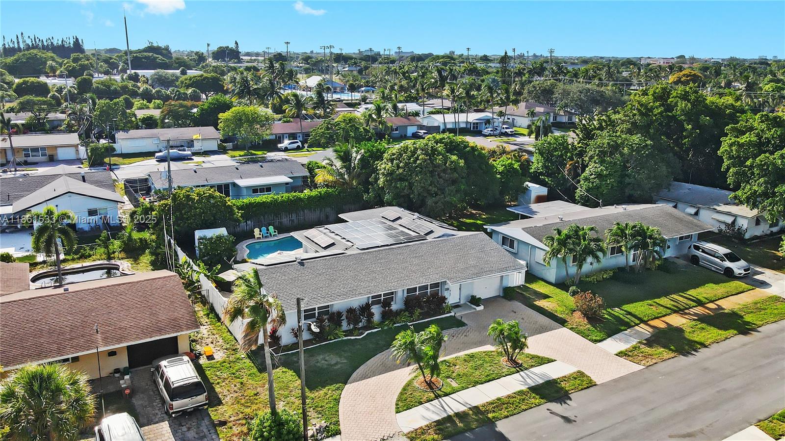 605 SE 8th Avenue