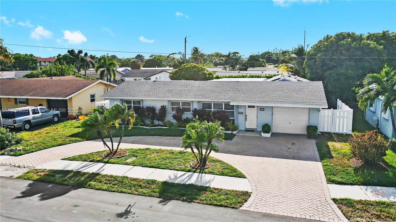605 SE 8th Avenue