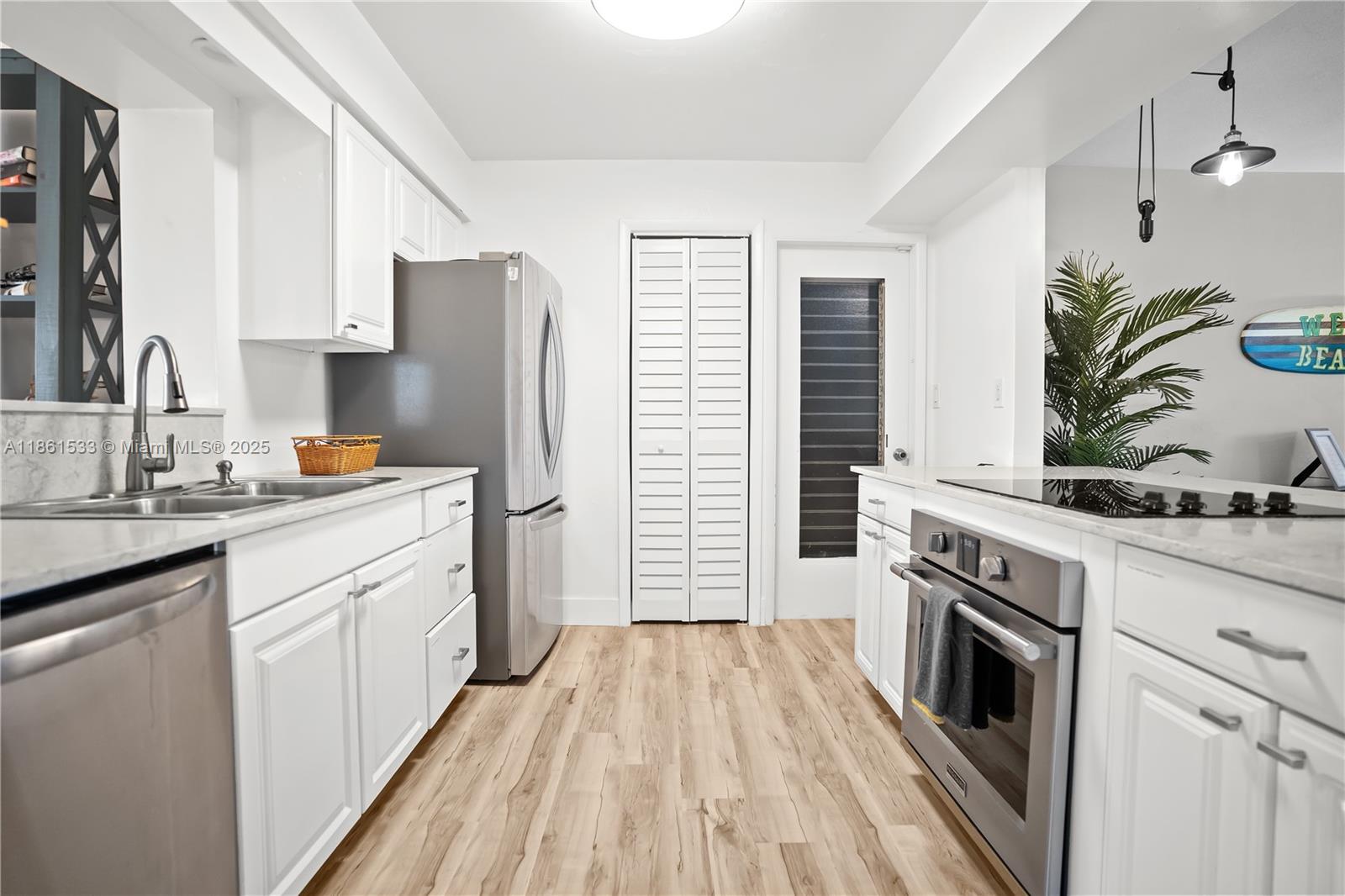 605 SE 8th Avenue
