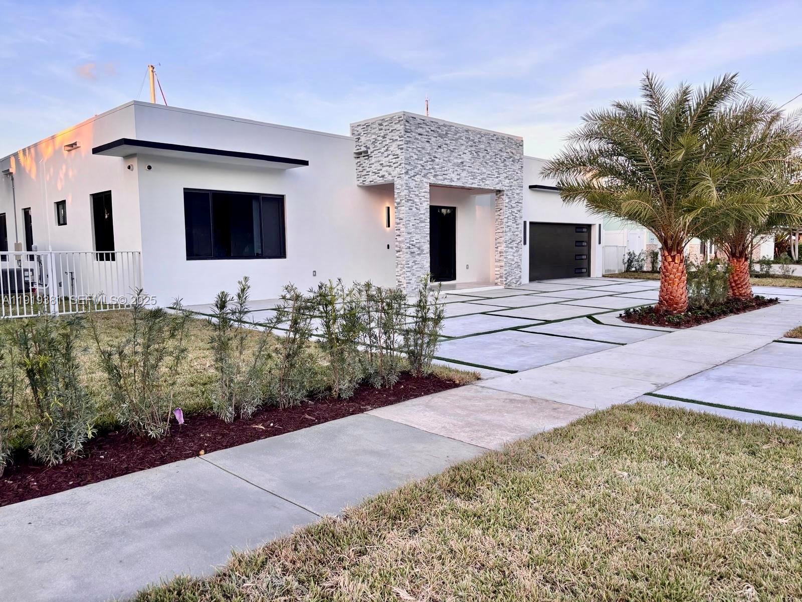 1409 SE 14th Court