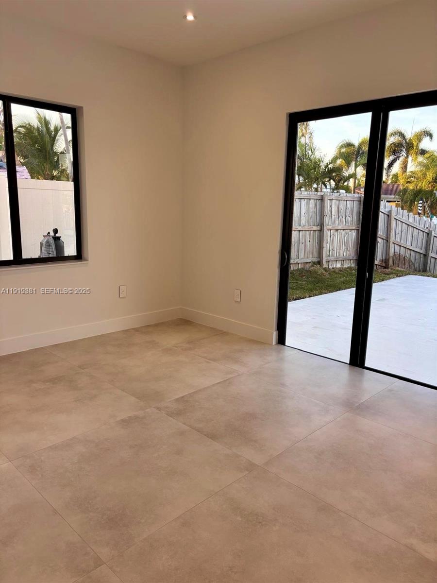 1409 SE 14th Court