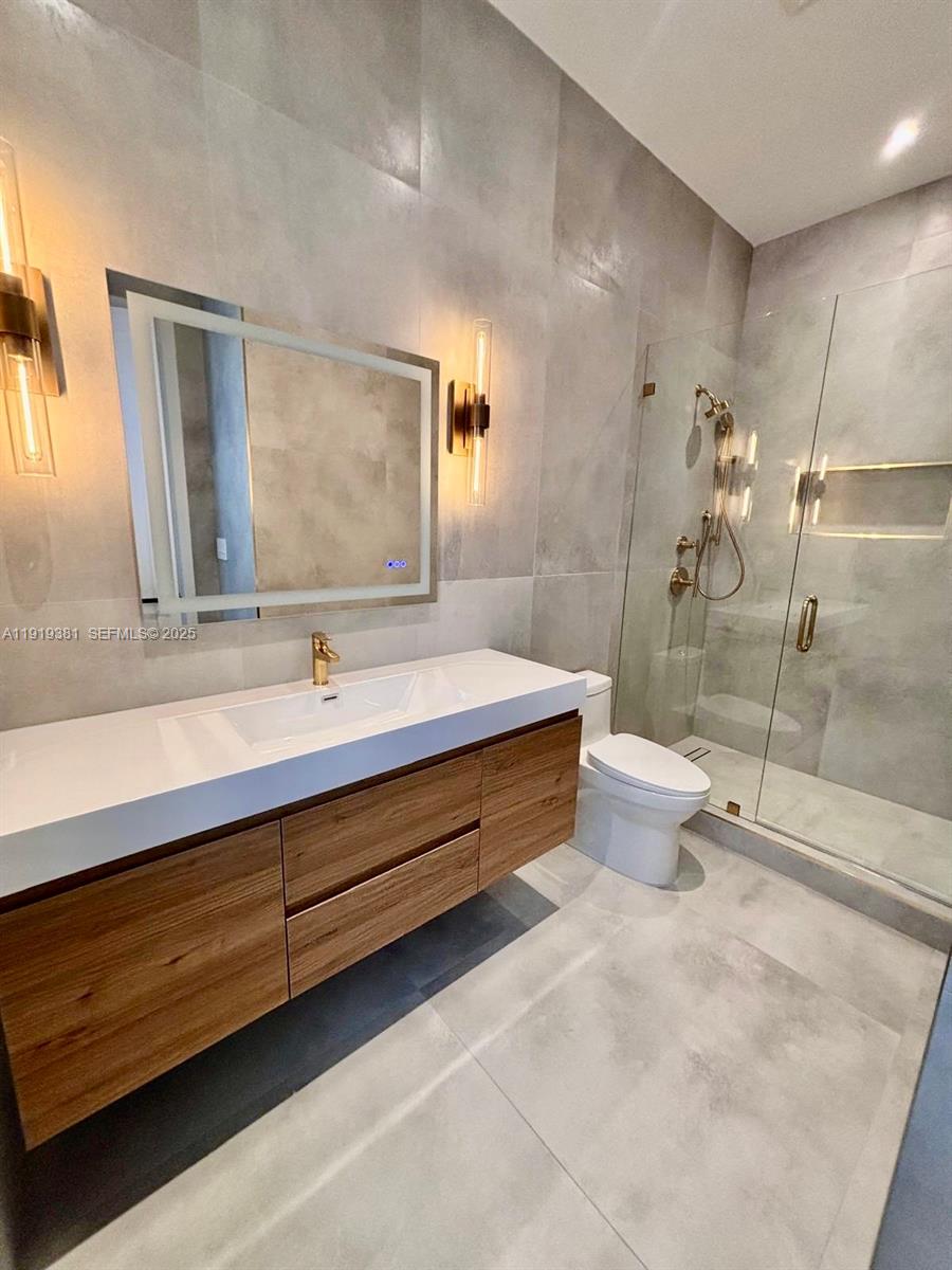 1409 SE 14th Court