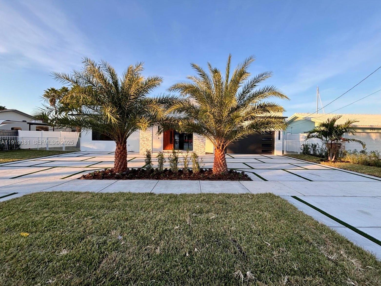 1409 SE 14th Court