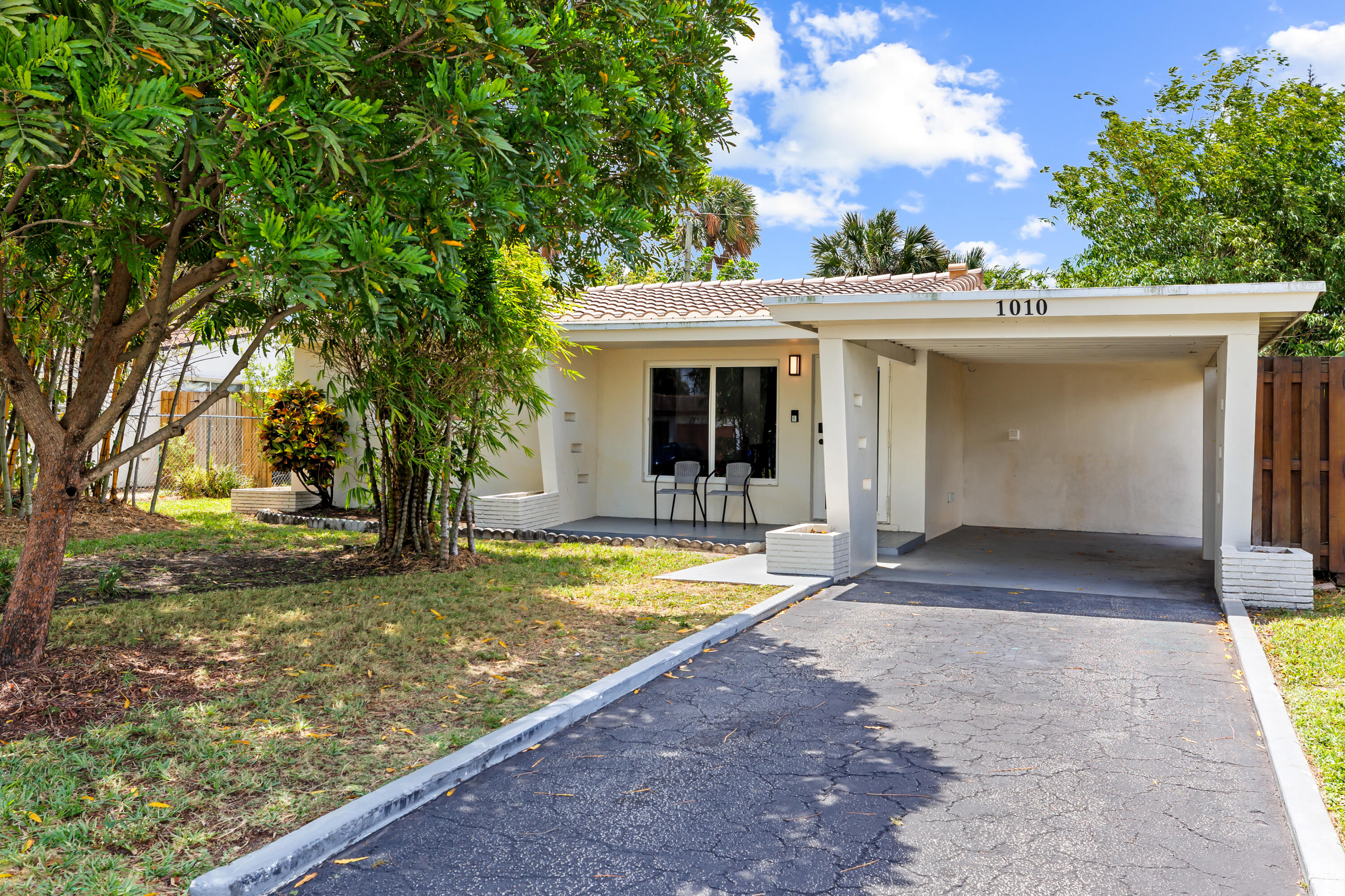 1010 SW 32nd Street Fort Lauderdale Fl Us 33315 B26024112