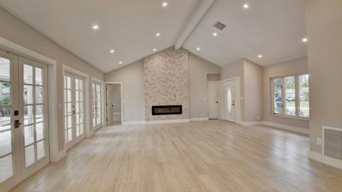 6813 Viento Way