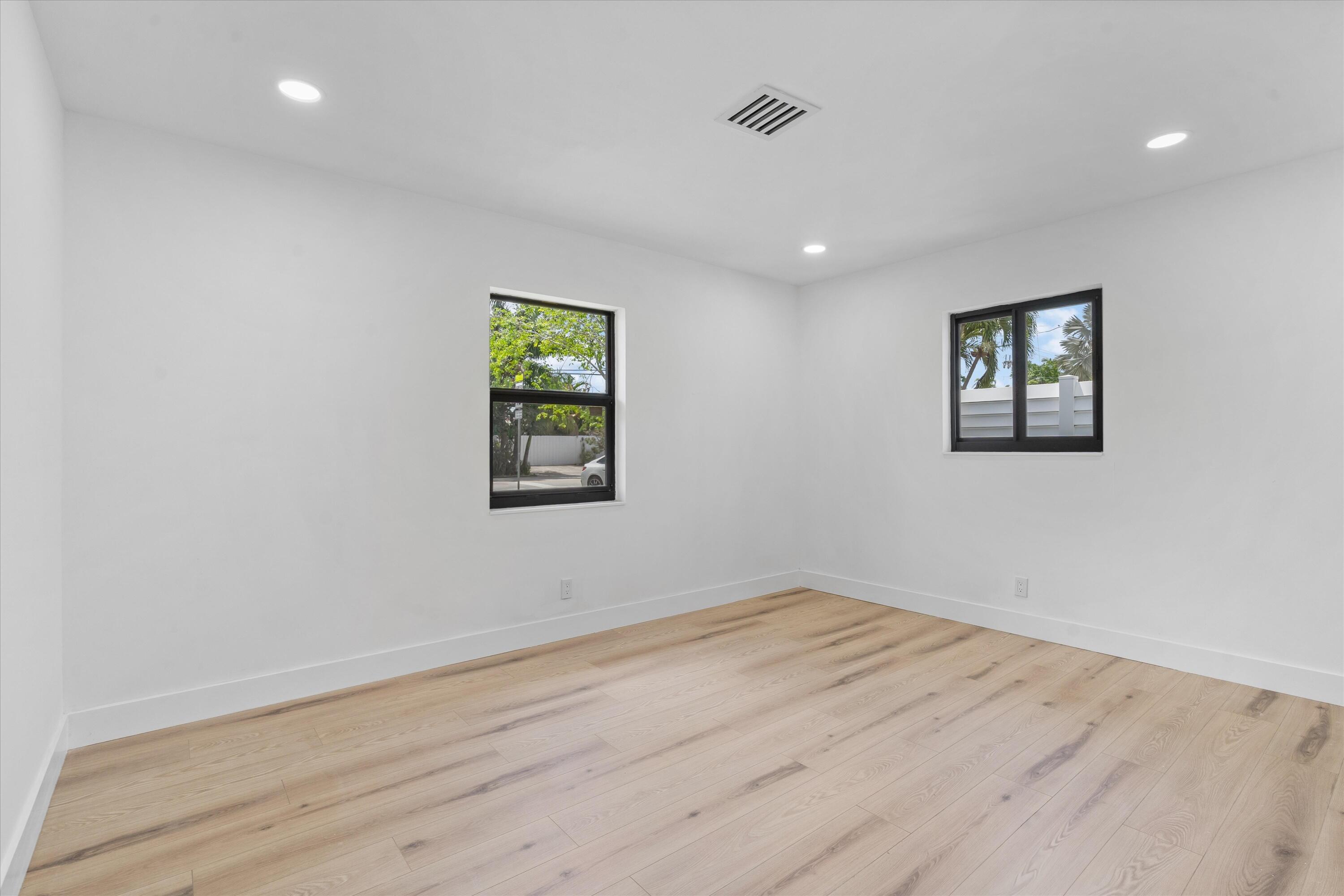 4721 Bayview Drive