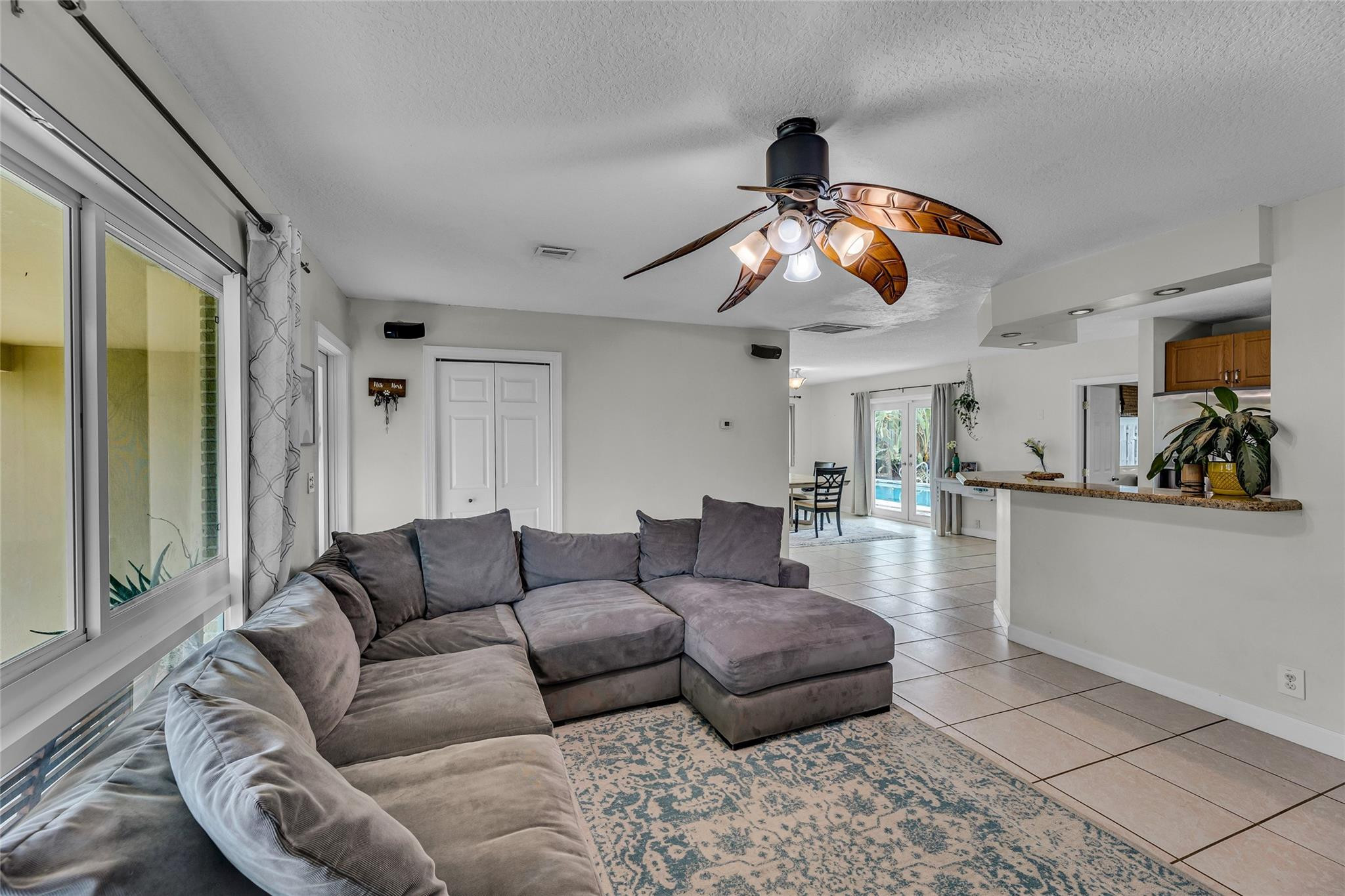 5 SE 11th Ct