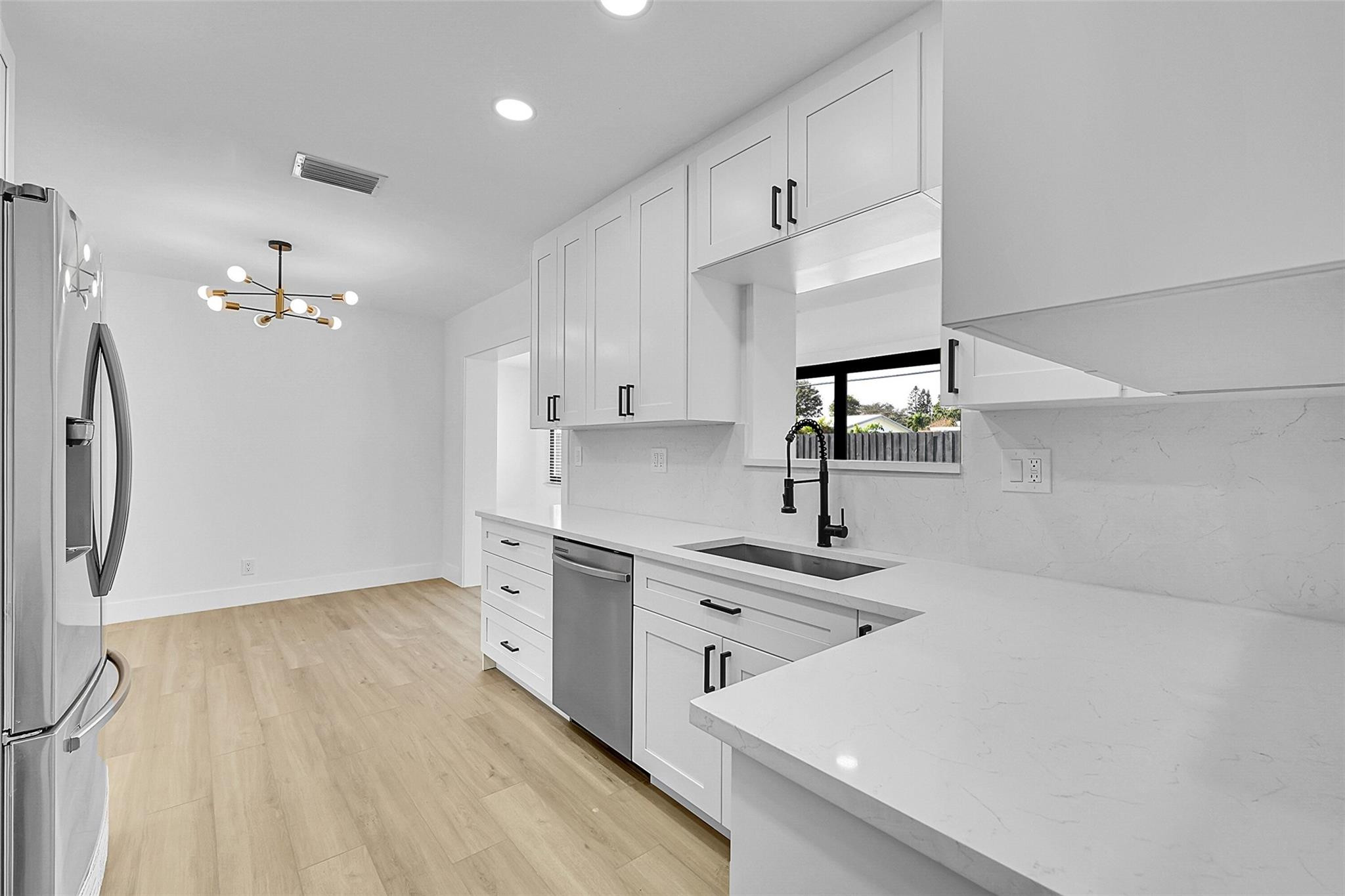 1313 SE 2nd Ave