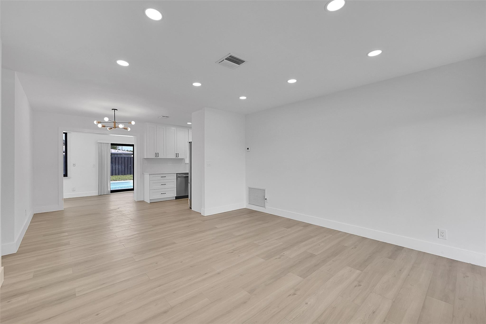 1313 SE 2nd Ave