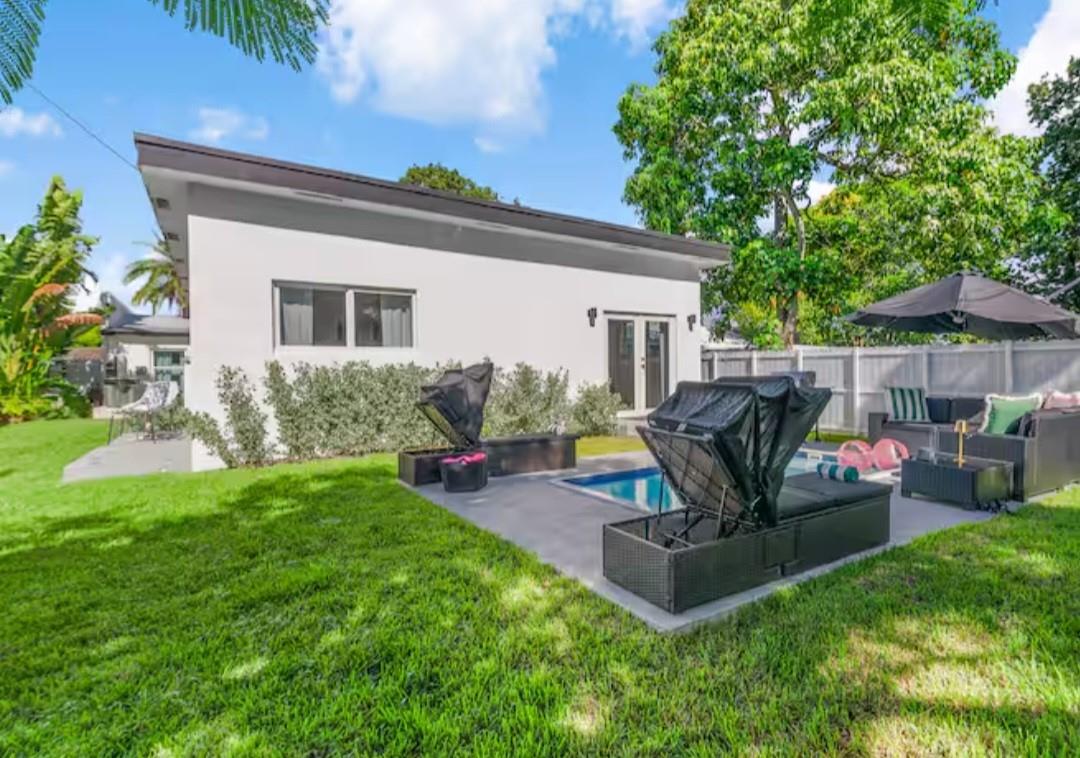 1304 NW 1st Ave