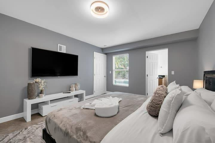 1246 SE 7th Court