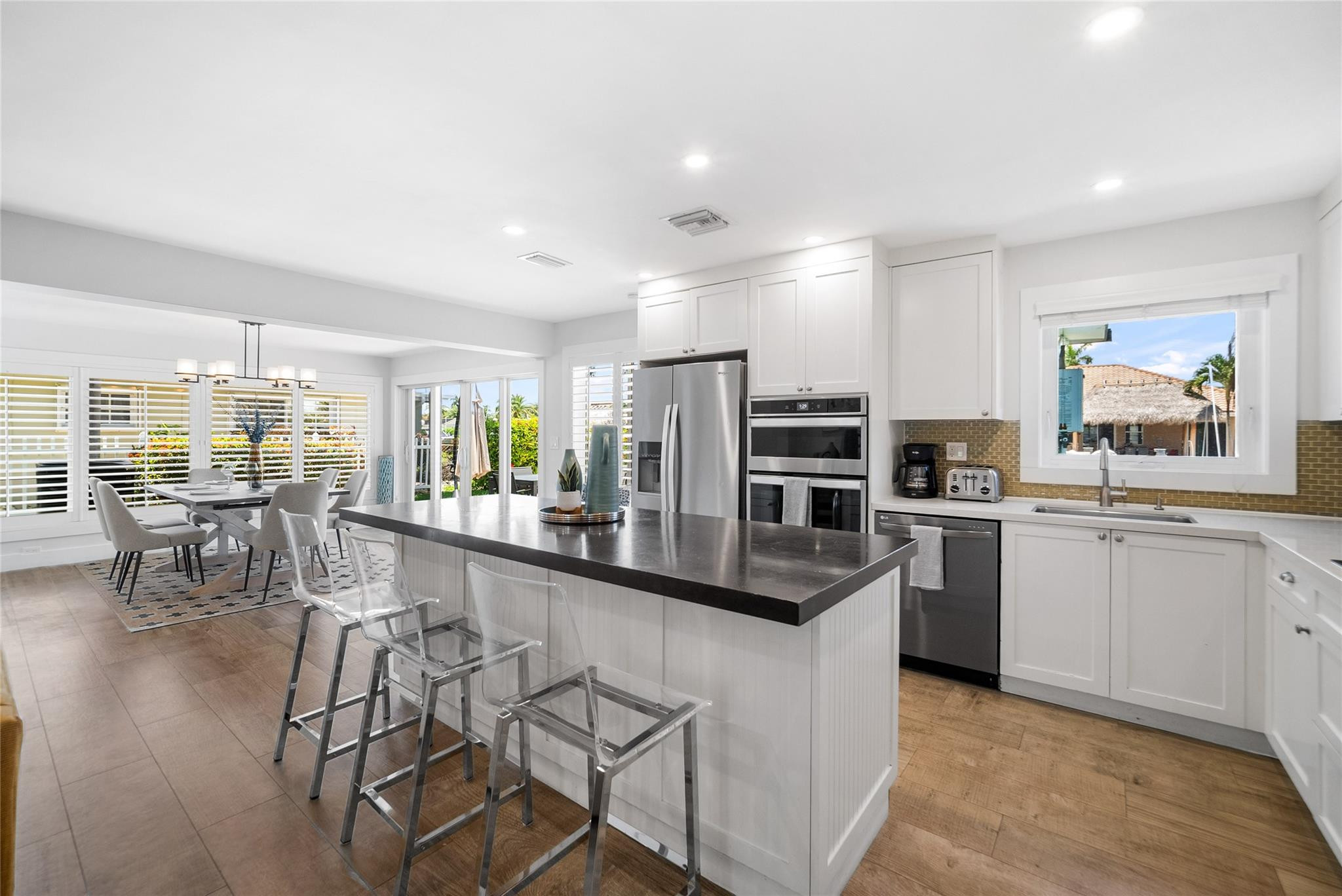 331 SE 12th St