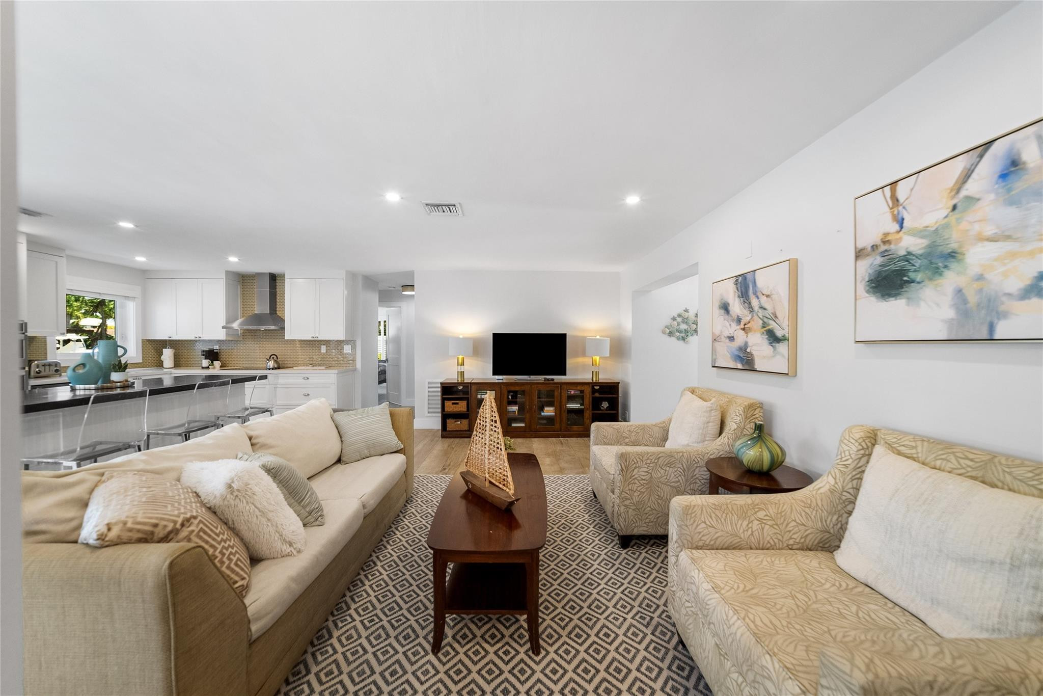331 SE 12th St