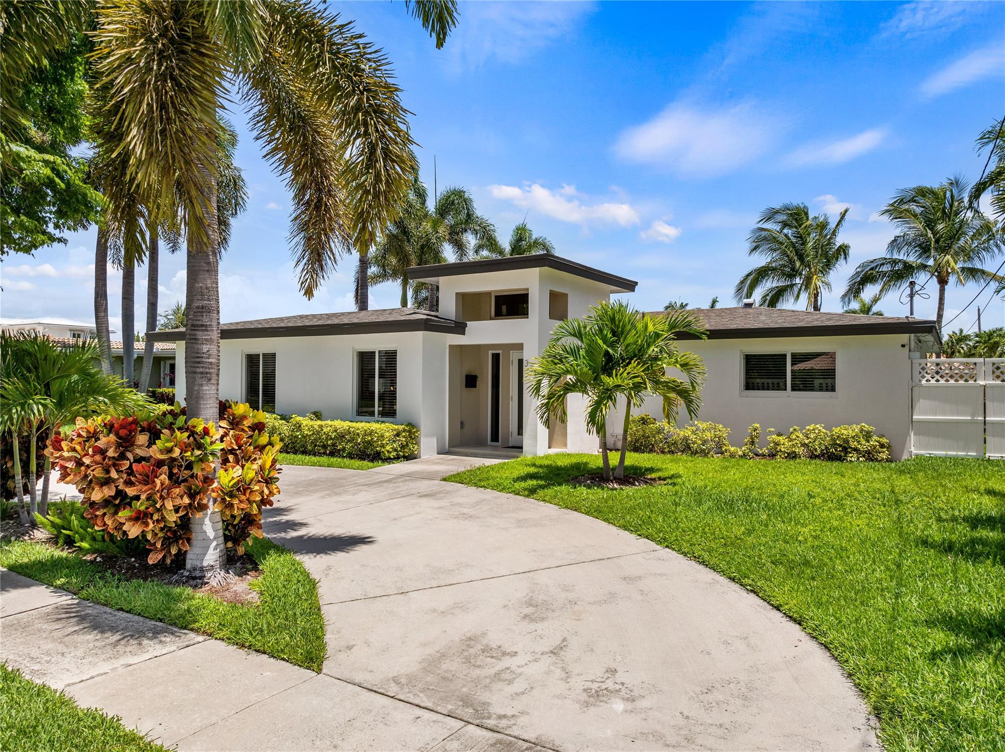 331 SE 12th St