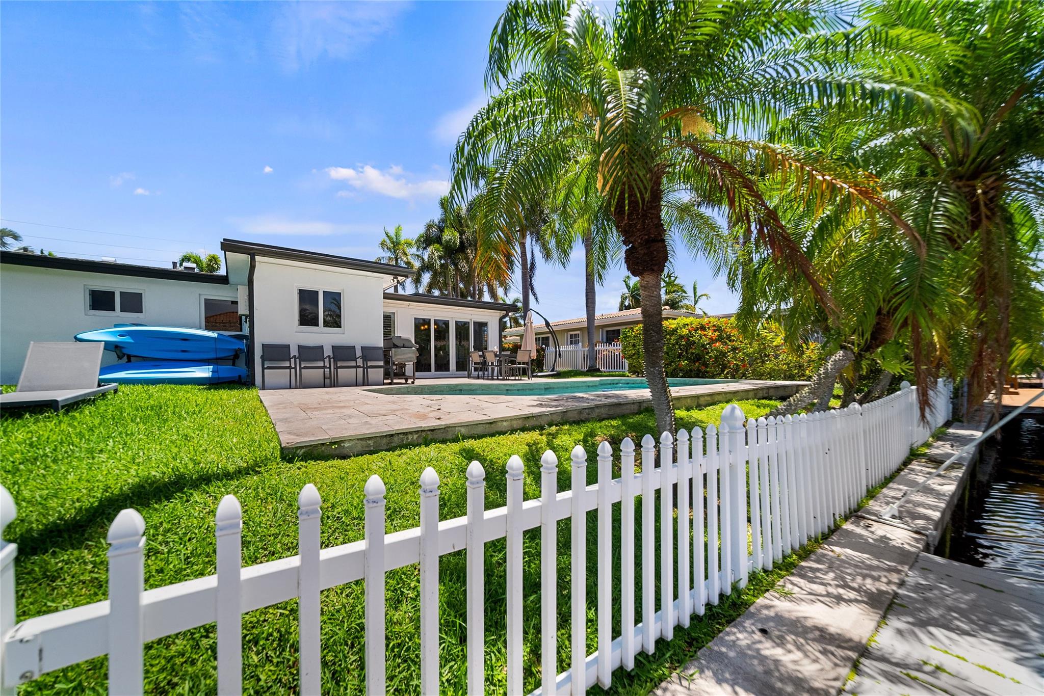 331 SE 12th St