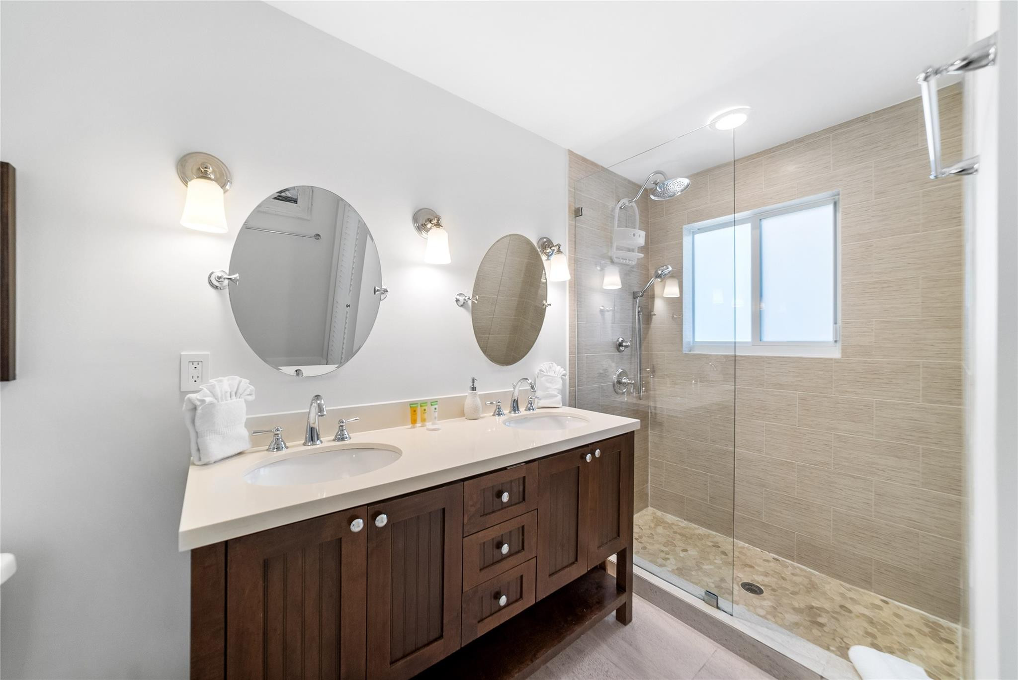 331 SE 12th St