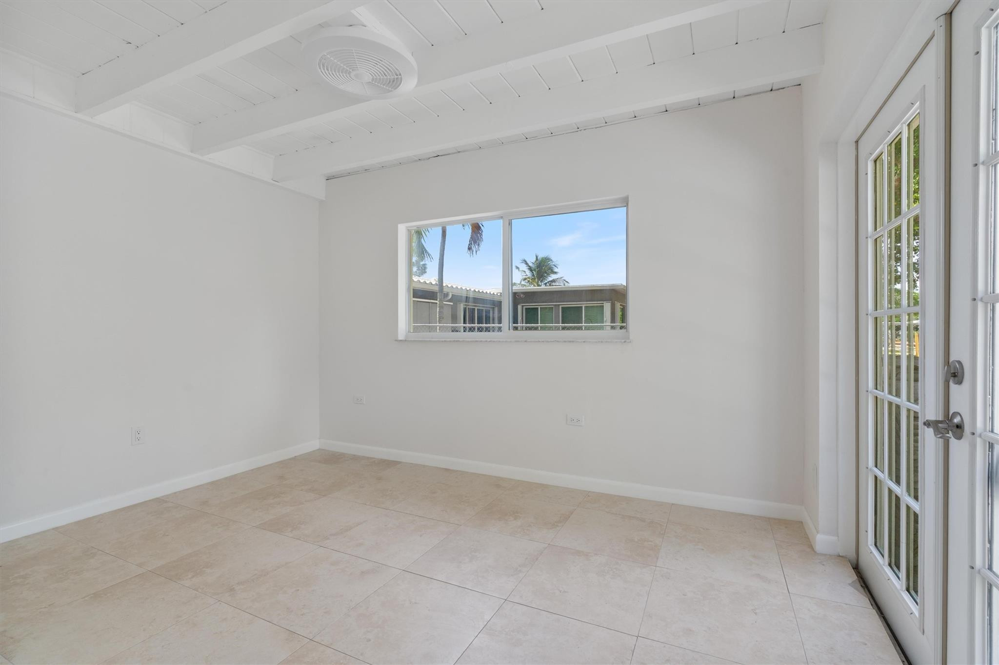 4351 NE 15th Ter
