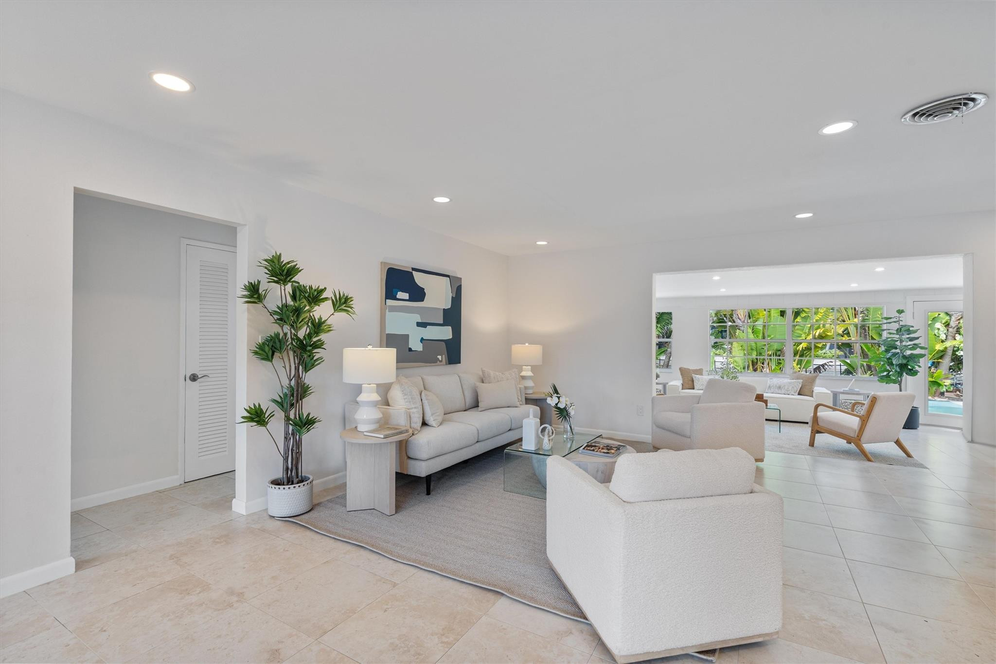4351 NE 15th Ter