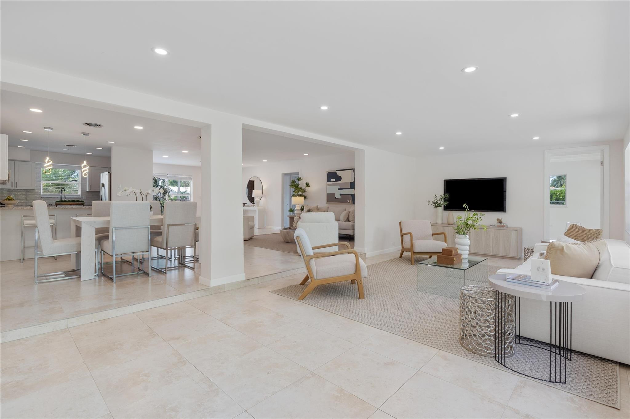 4351 NE 15th Ter
