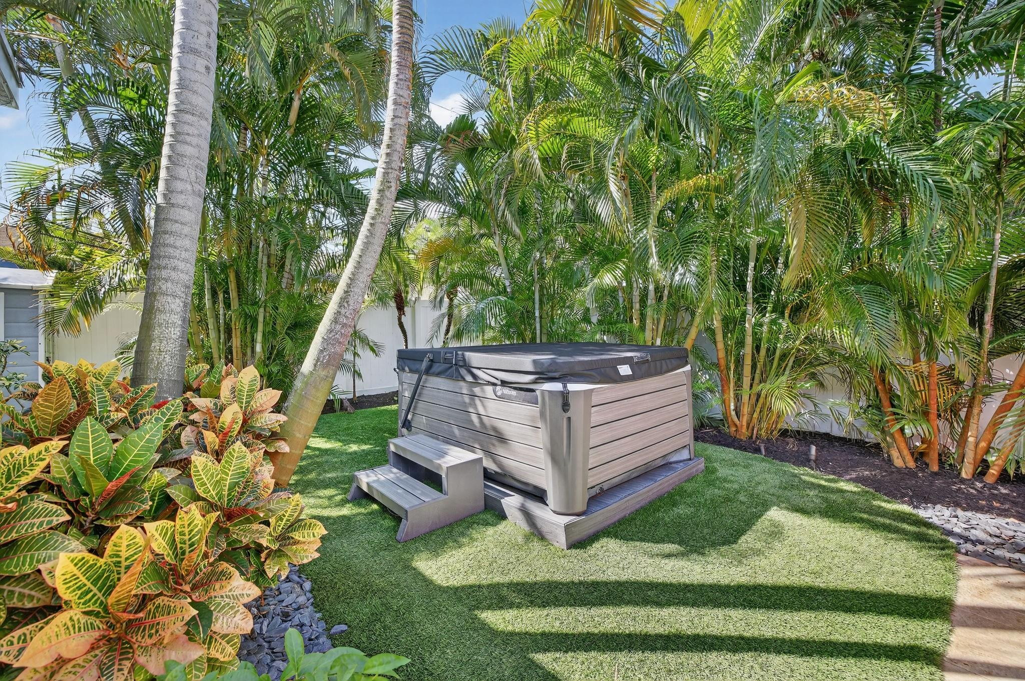 2625 NE 16th Ave