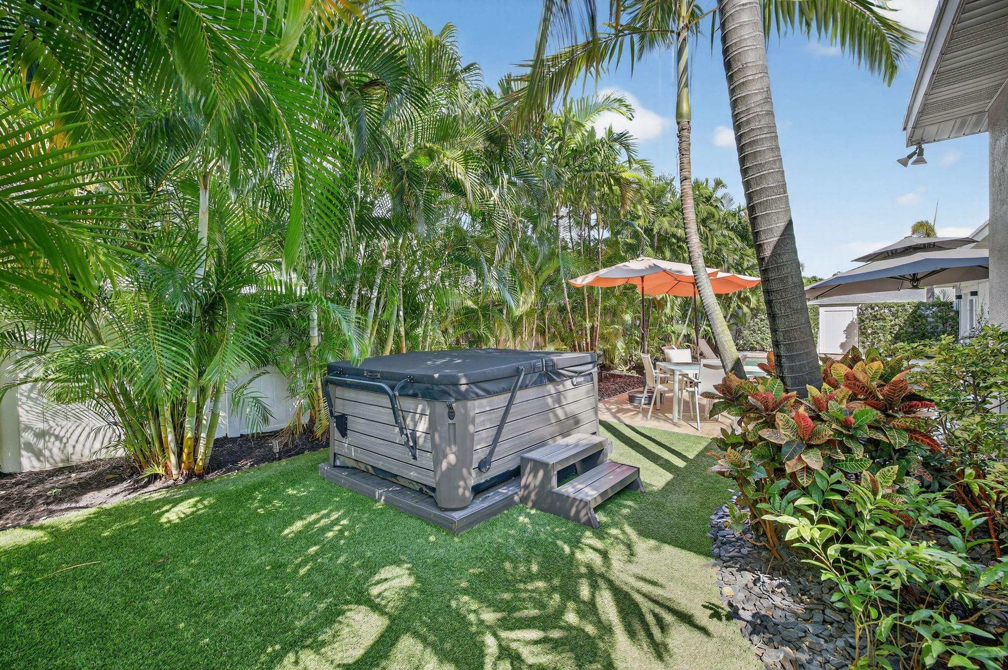 2625 NE 16th Ave