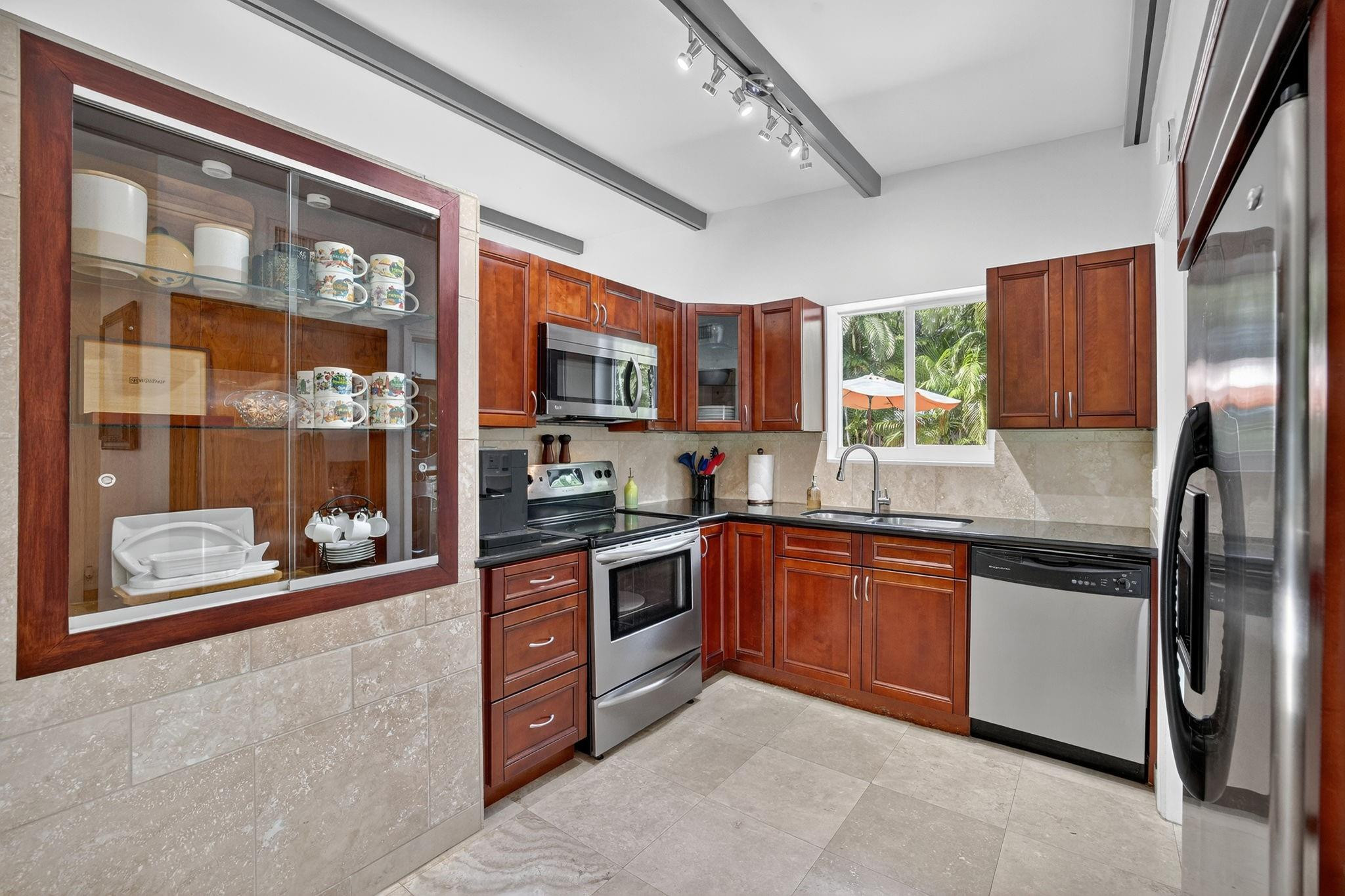 2625 NE 16th Ave