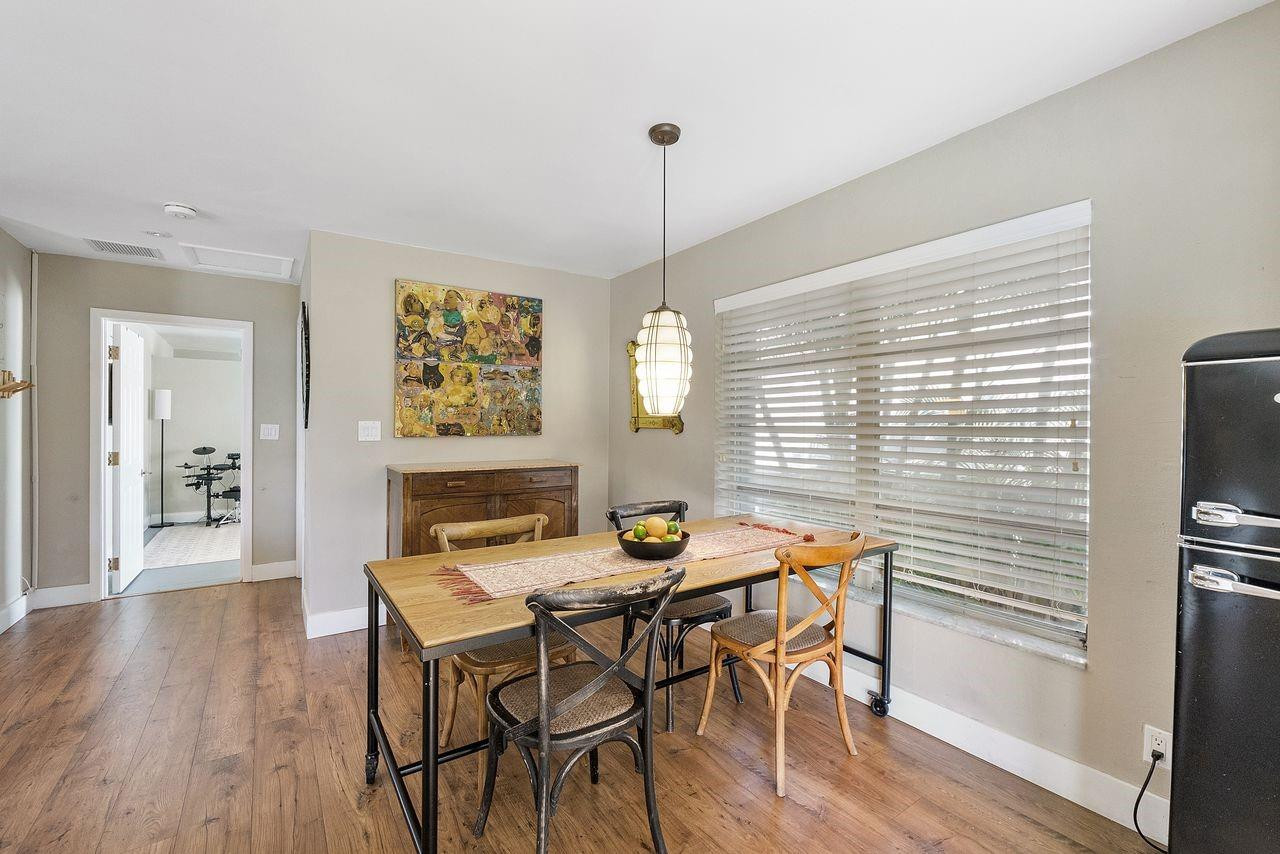 1530 NE 53rd Street
