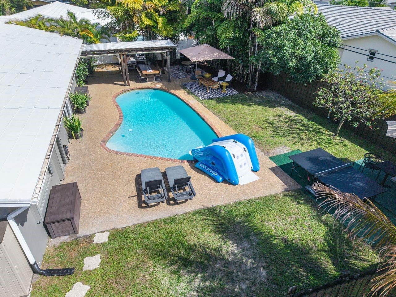 1530 NE 53rd Street