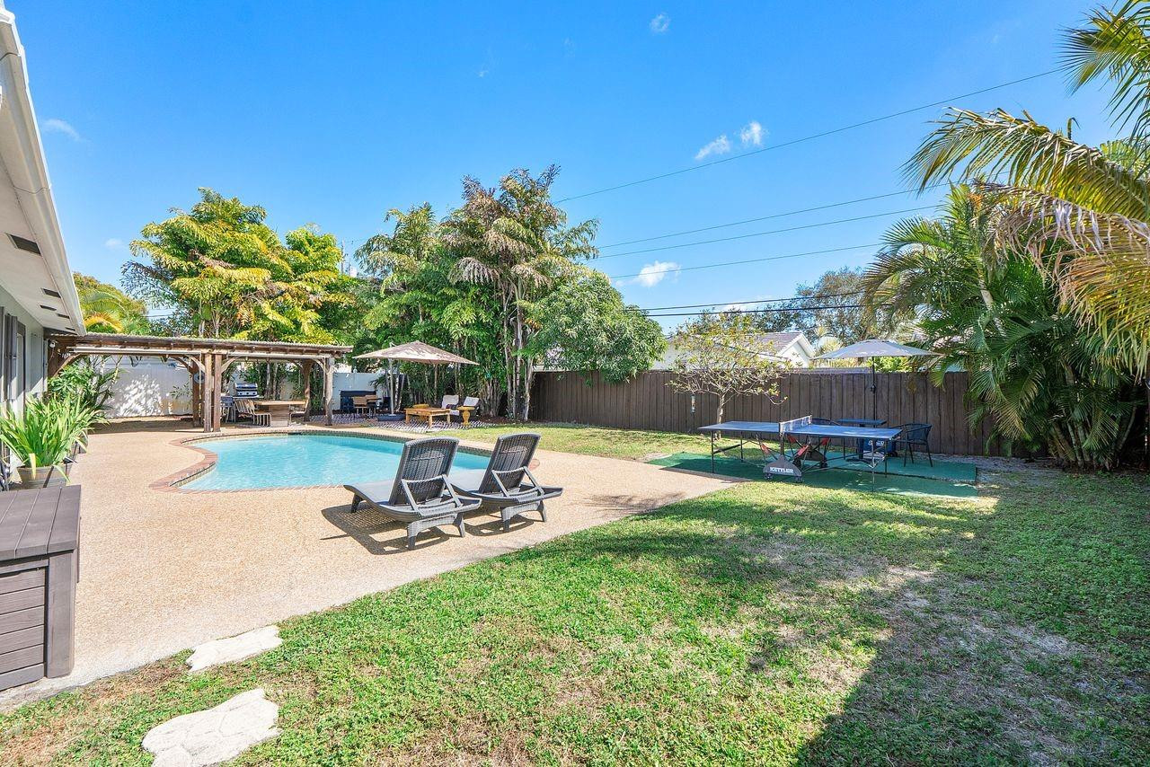 1530 NE 53rd Street