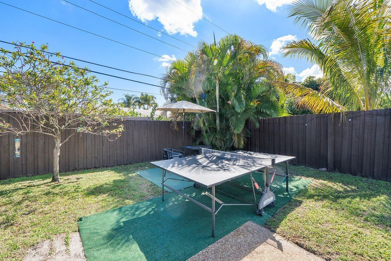 1530 NE 53rd Street