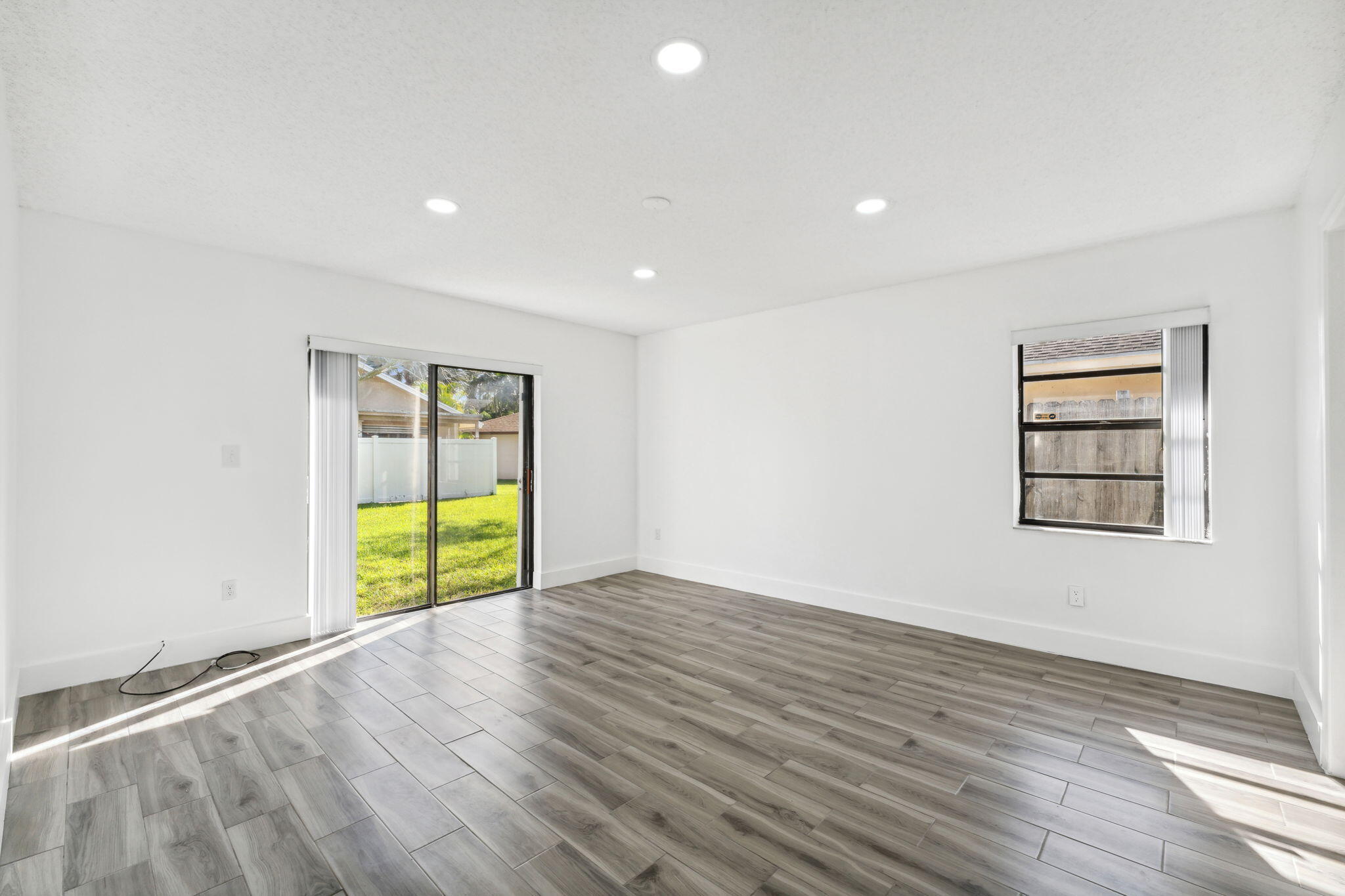 1390 Summit Run Circle