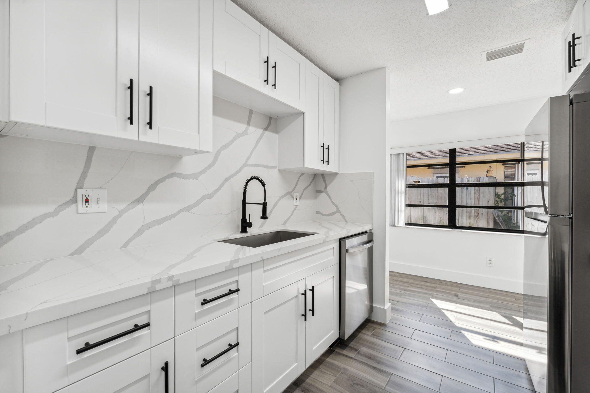 1390 Summit Run Circle