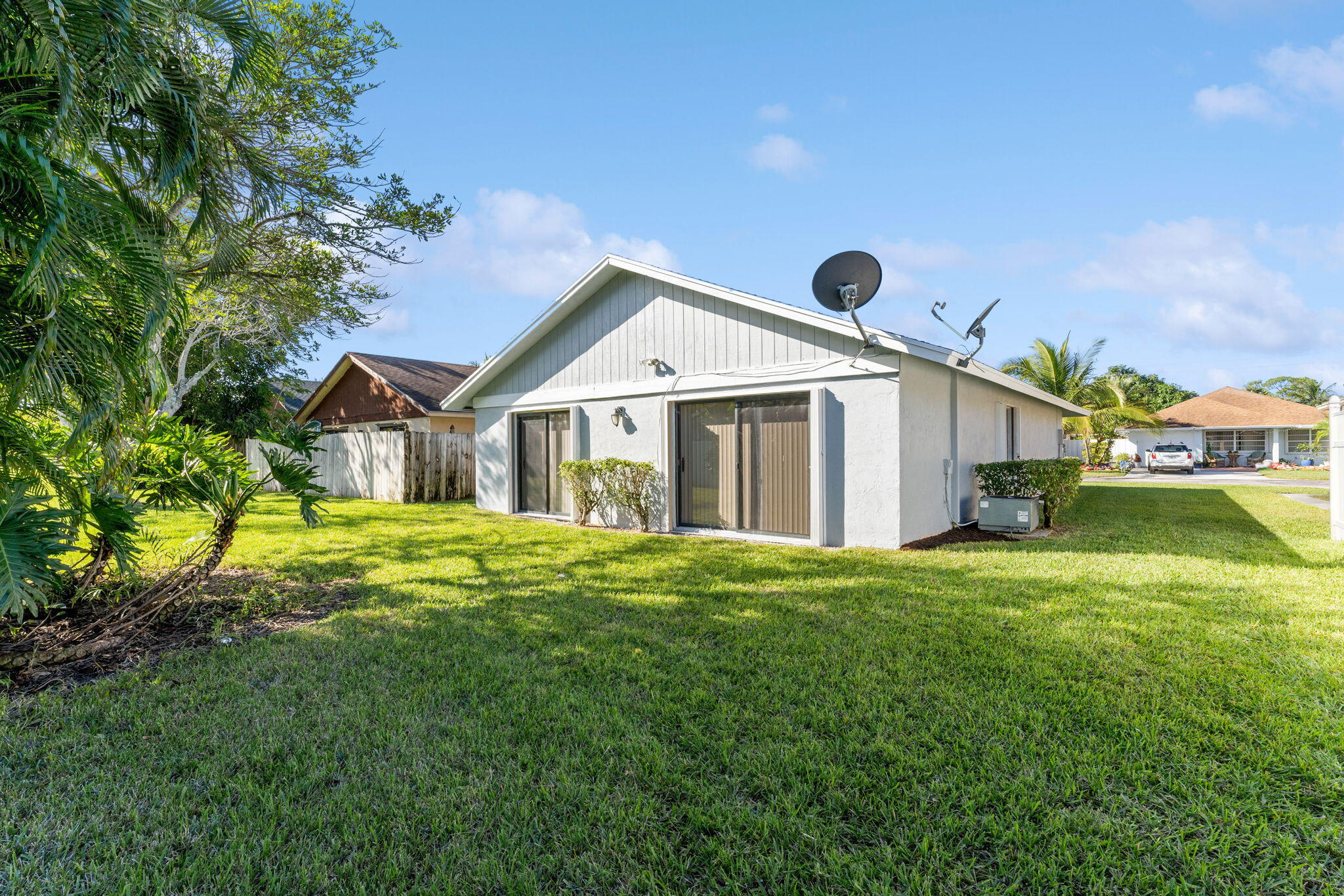 1390 Summit Run Circle