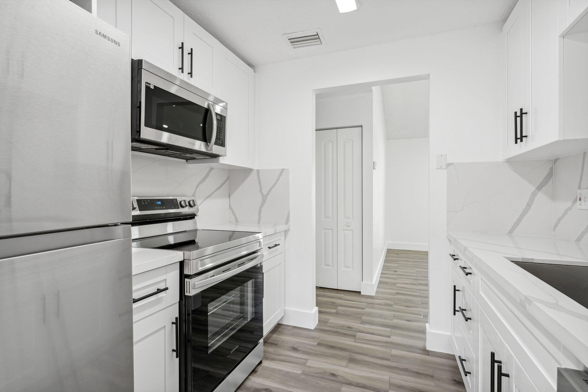 1390 Summit Run Circle