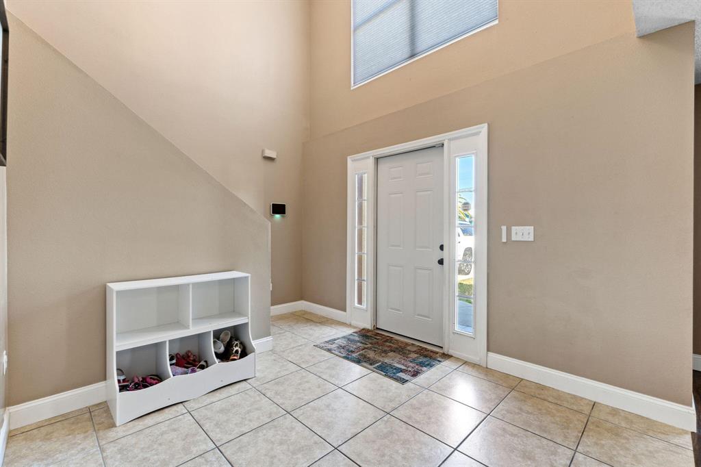 866 SW Abingdon Avenue