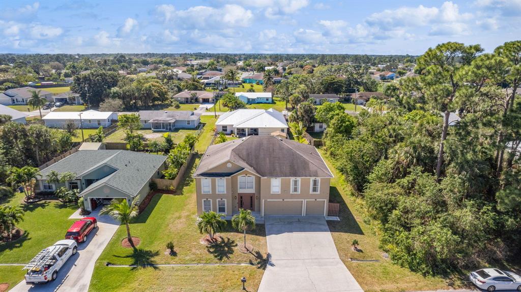 866 SW Abingdon Avenue