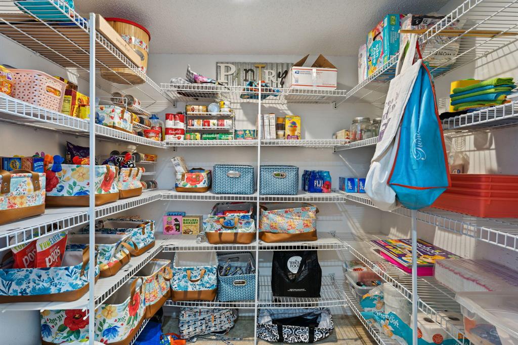 866 SW Abingdon Avenue