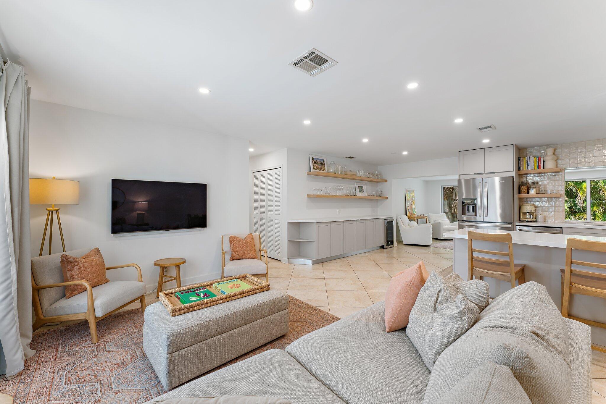 29 SE 8th Avenue