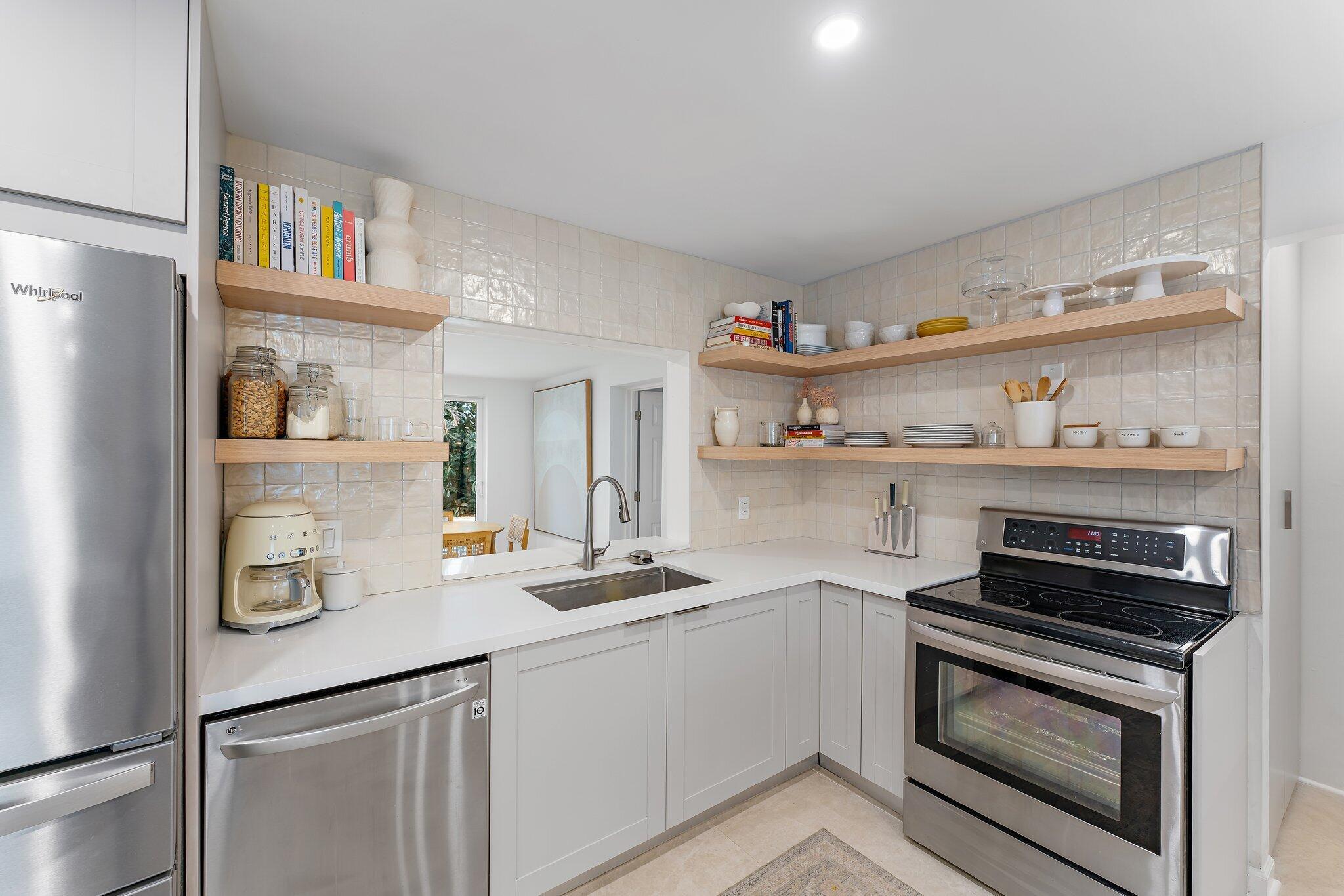 29 SE 8th Avenue