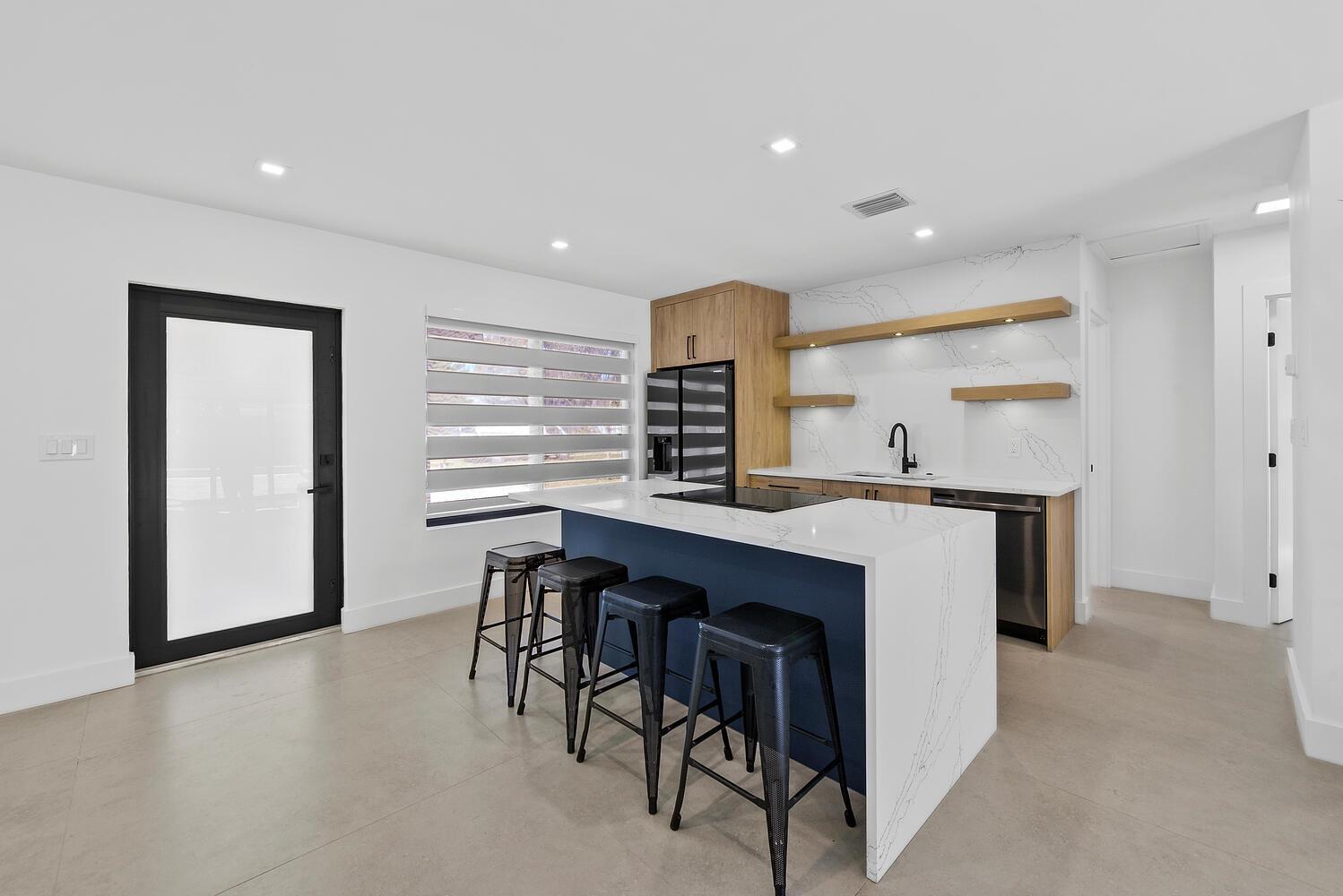 112 SE 14th Street