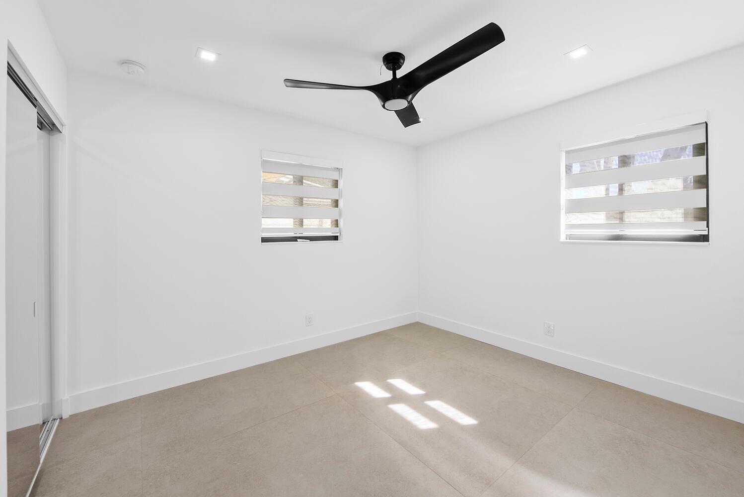 112 SE 14th Street