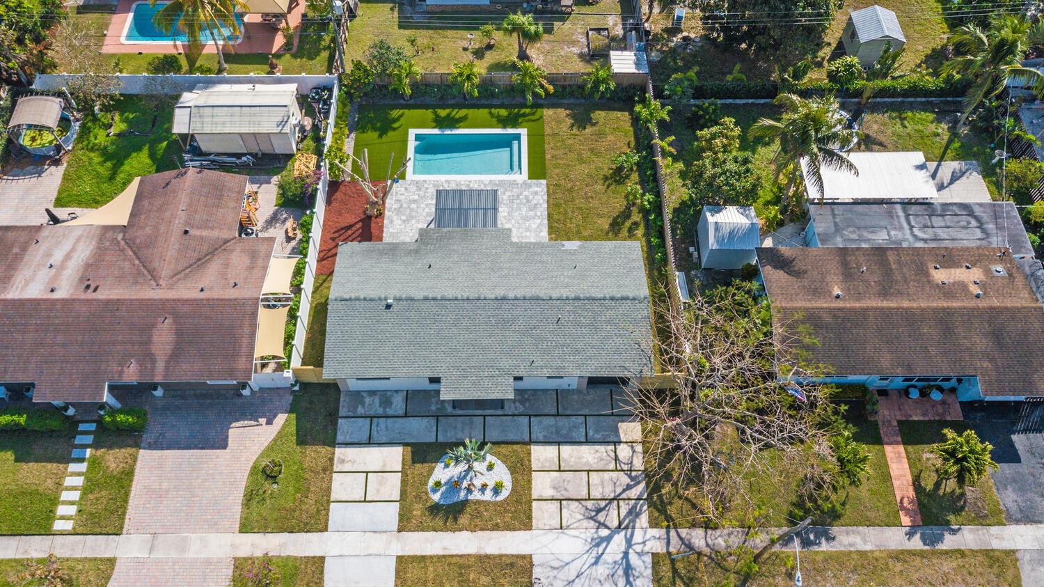 112 SE 14th Street