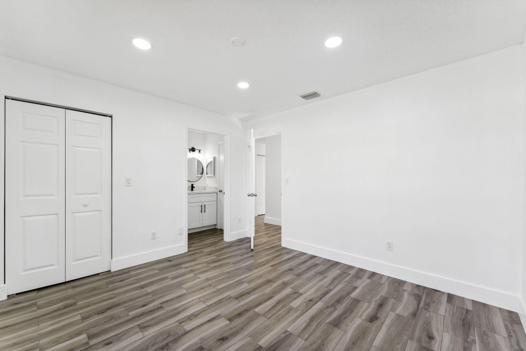 1390 Summit Run Circle