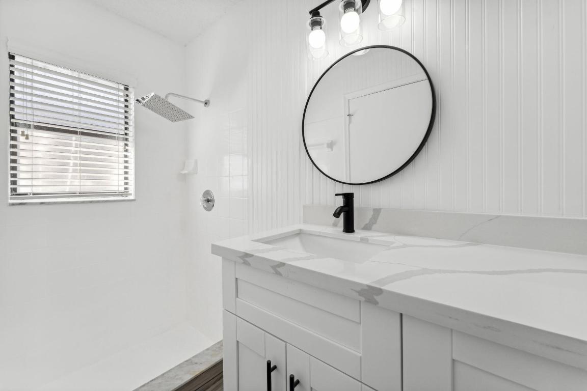 1390 Summit Run Circle