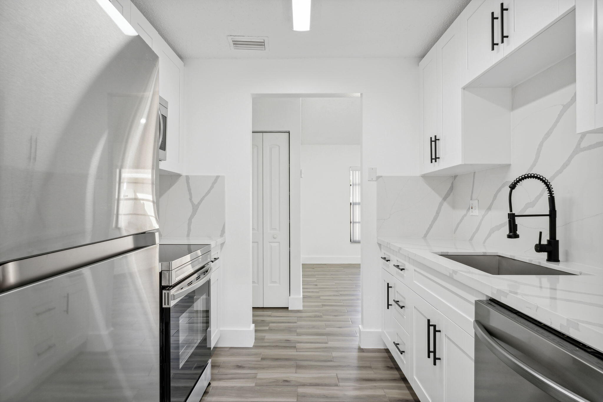 1390 Summit Run Circle