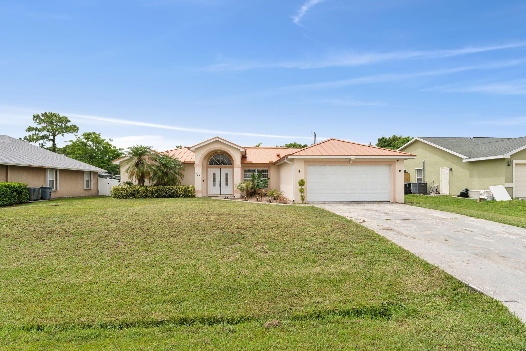 373 SW Majestic Terrace