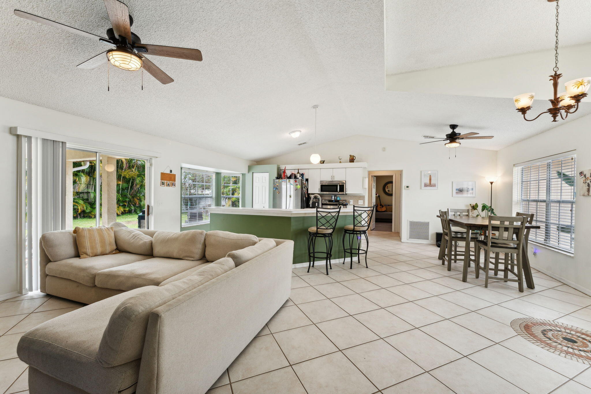 373 SW Majestic Terrace